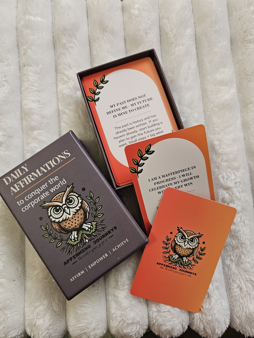 Daily Affirmations to Conquer the Corporate World – Orange Affirmation Card Deck